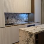 bucatarie moderna personalizata Brasov, mobila bucatarie la pret bun Brasov, bucatarie la cheie Brasov, mobilier bucatarie de lux Brasov